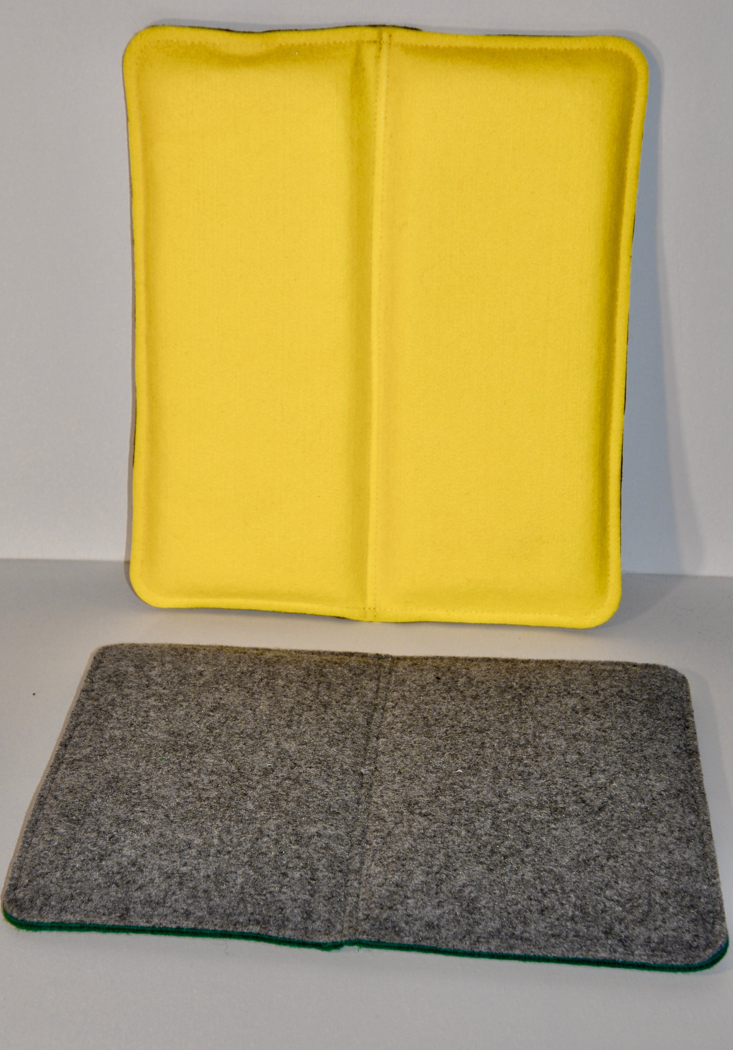 DSC_0277 Filz Klapp Kissen 32 x 32cm 28mm dick