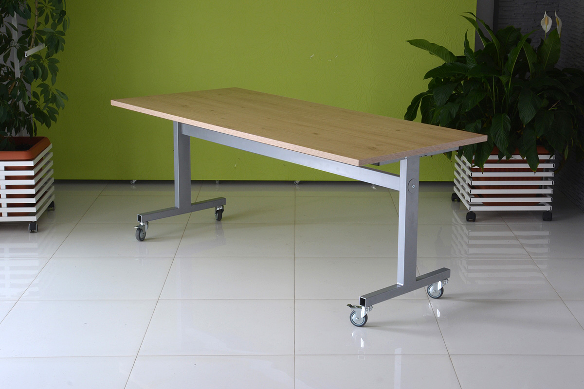 Schultisch, Konferenztisch Jupiter kippbar, klappbar auf Rollen. 120 x 80 cm