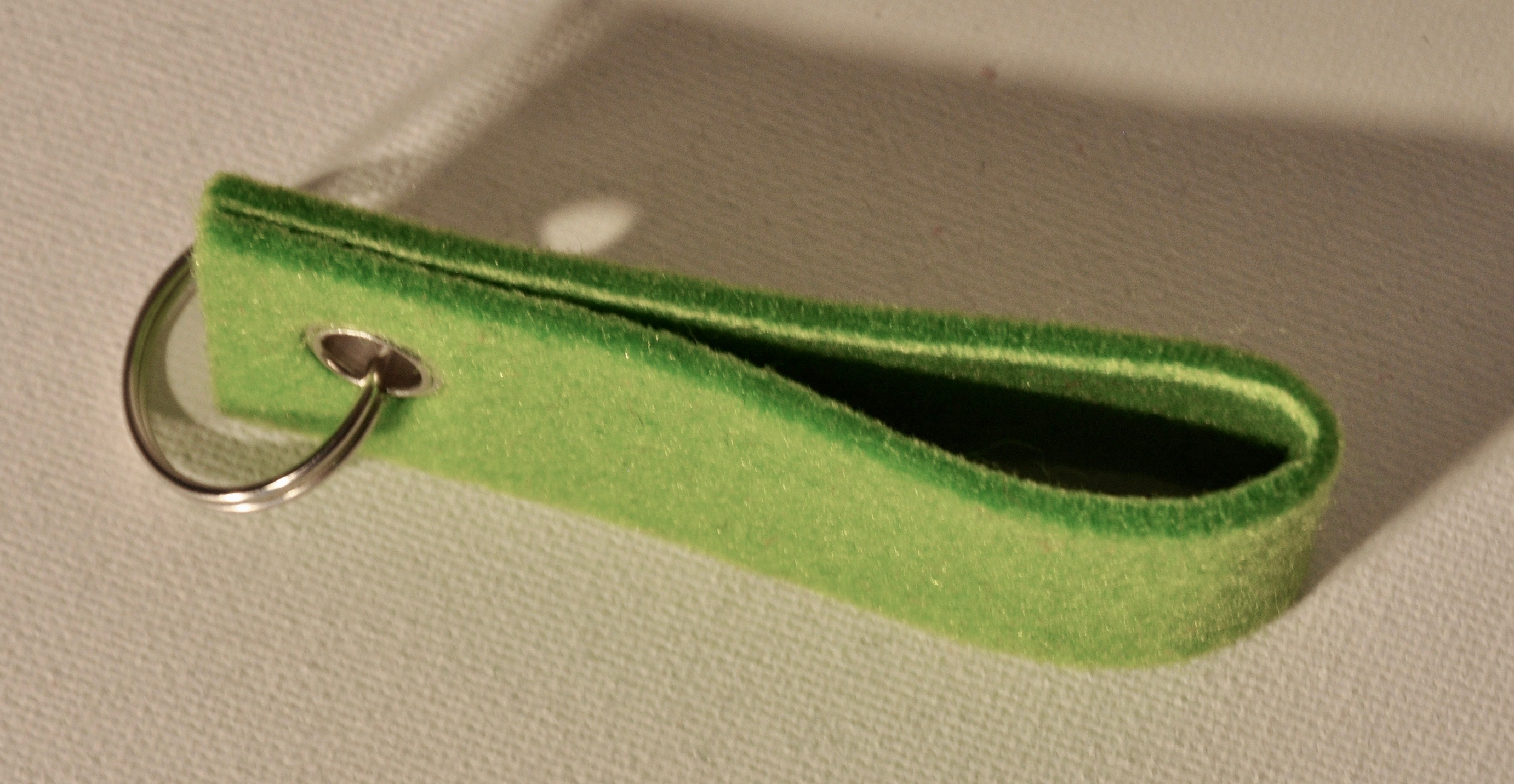 DSC_0169 Filz Schlüsselanhänger LANG 9 cm ( 5 Stück )